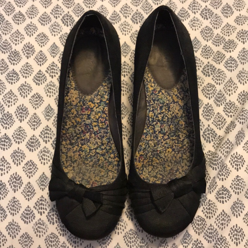 Mudd Women’s Low Heel